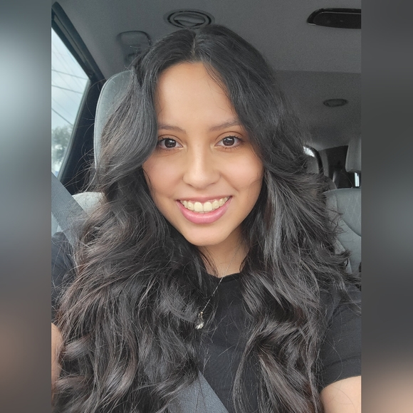 Meet your Posher, Saray - Picture 1 of 1